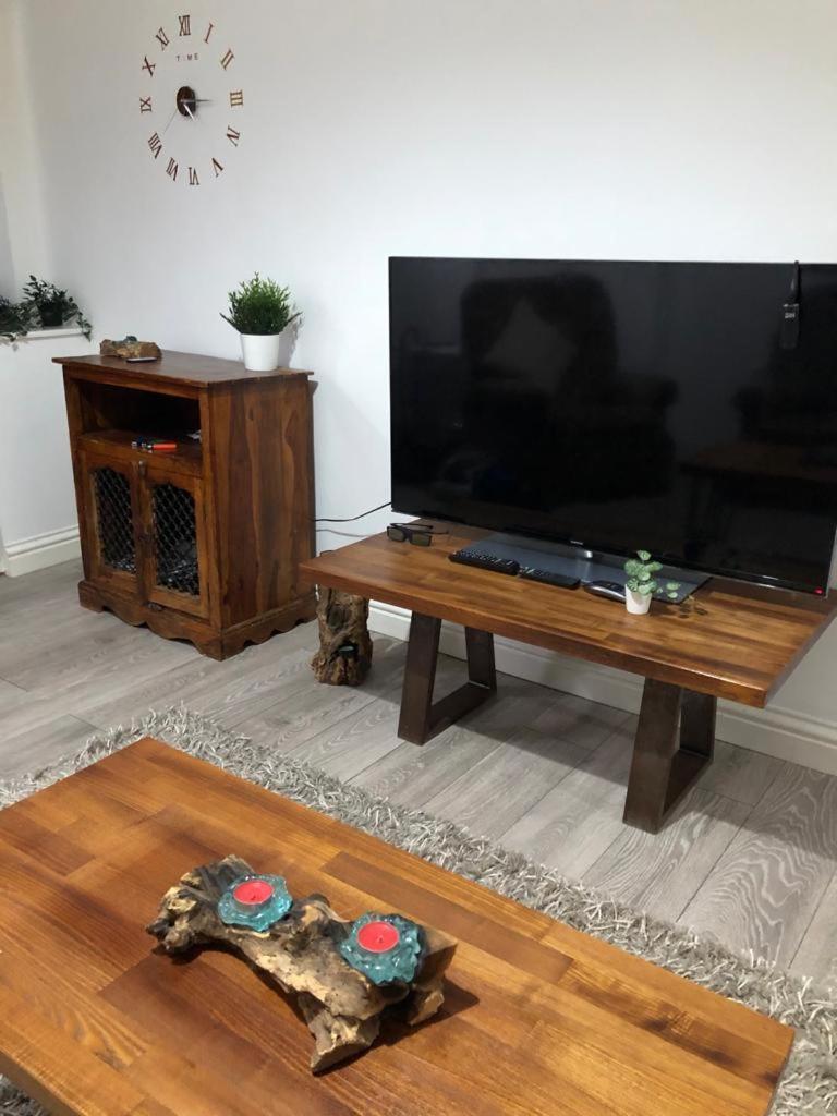 Alpha House Bed & Breakfast Londra Dış mekan fotoğraf