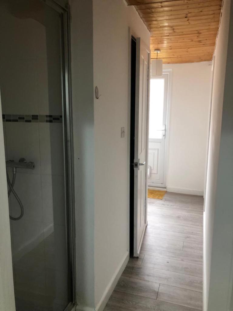 Alpha House Bed & Breakfast Londra Dış mekan fotoğraf